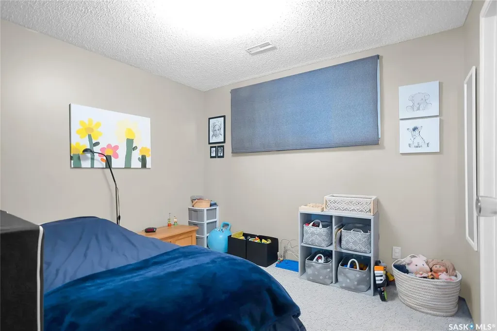 415 Chitek Crescent Saskatoon SK S7K 5C1