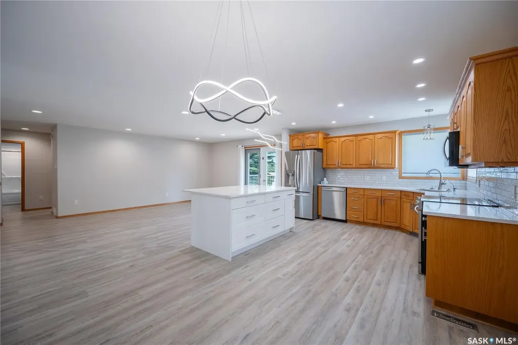78 Russell Drive Yorkton SK S3N 3W2