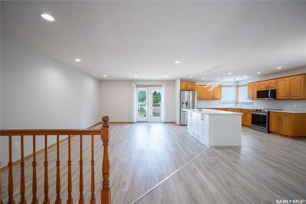 78 Russell Drive Yorkton SK S3N 3W2