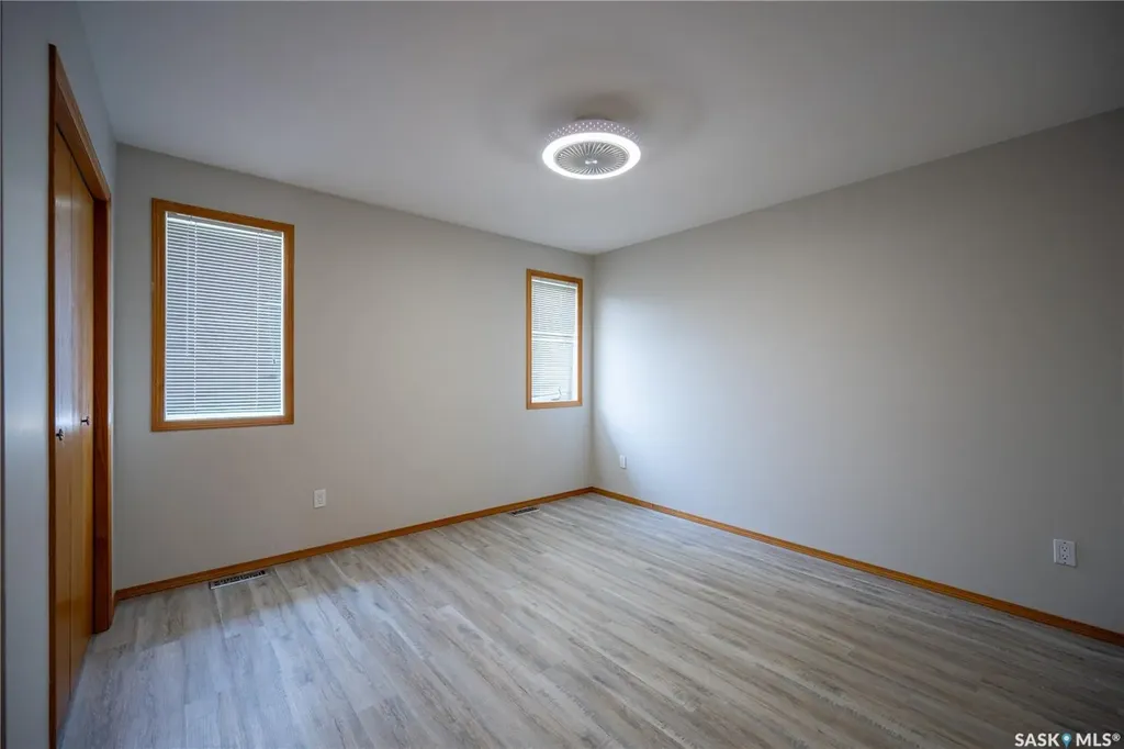 78 Russell Drive Yorkton SK S3N 3W2