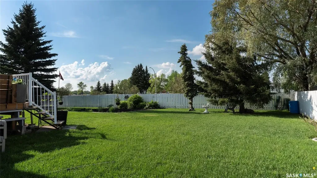 78 Russell Drive Yorkton SK S3N 3W2