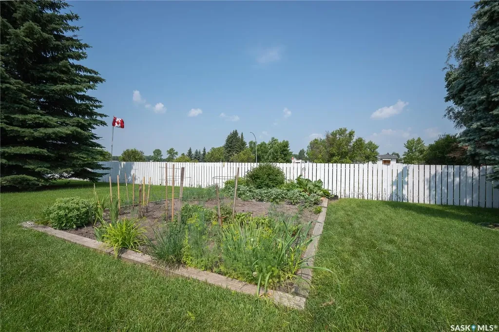 78 Russell Drive Yorkton SK S3N 3W2