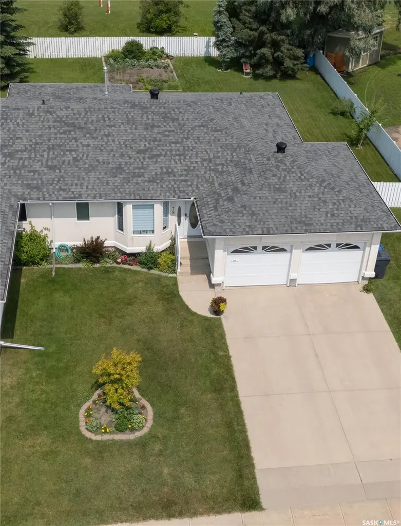 78 Russell Drive Yorkton SK S3N 3W2