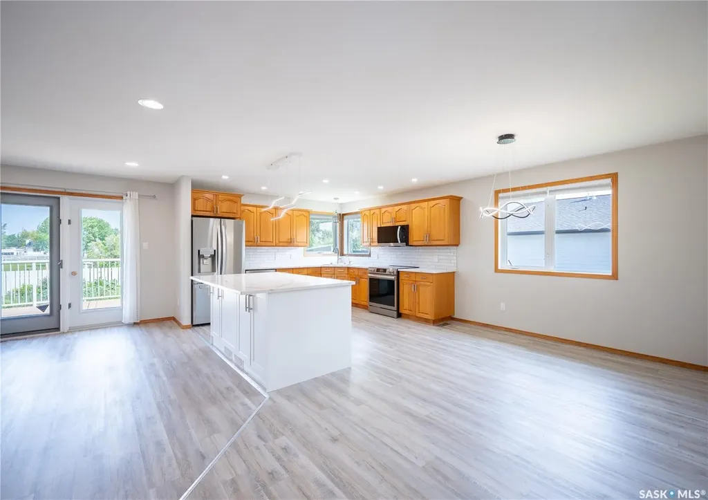 78 Russell Drive Yorkton SK S3N 3W2