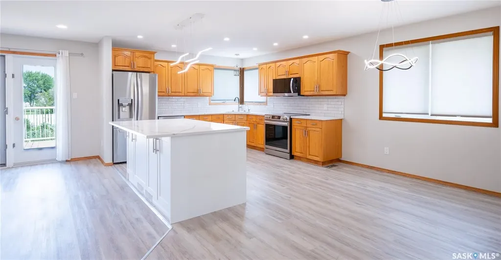 78 Russell Drive Yorkton SK S3N 3W2