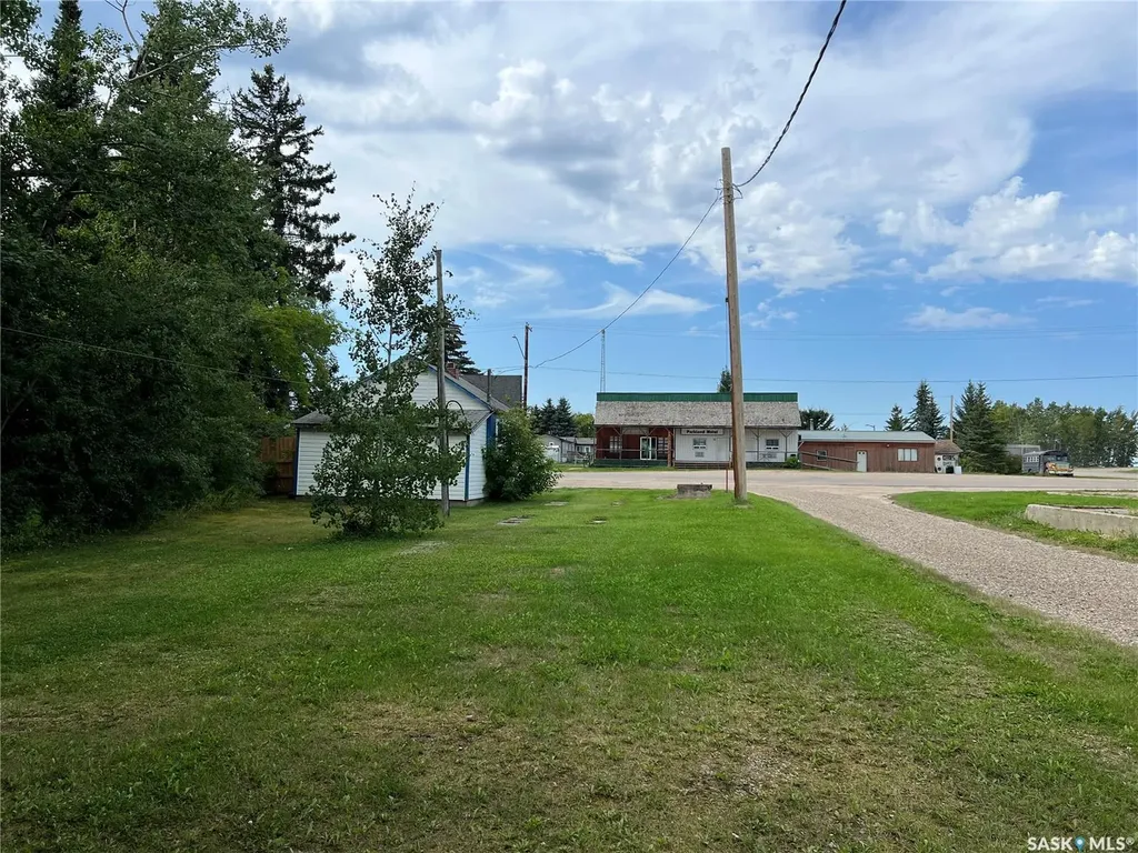 105 1st Avenue S Dorintosh SK S0M 0T0