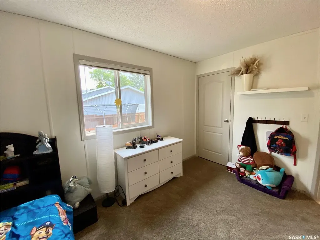 114 3 Street E Carnduff SK S0C 0S0