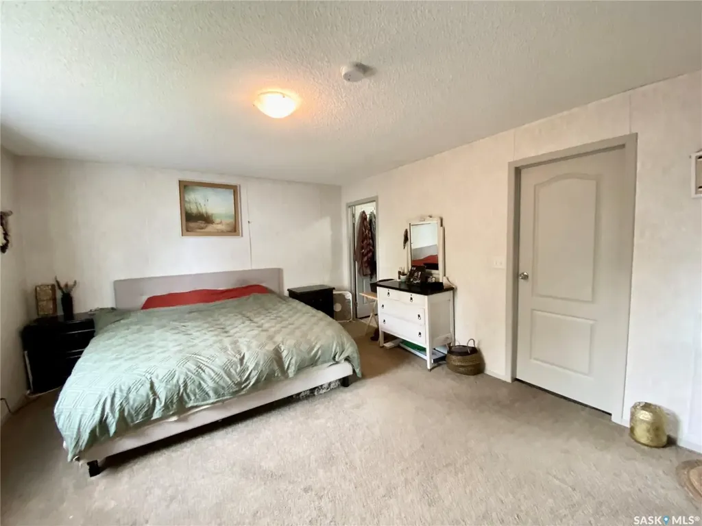 114 3 Street E Carnduff SK S0C 0S0
