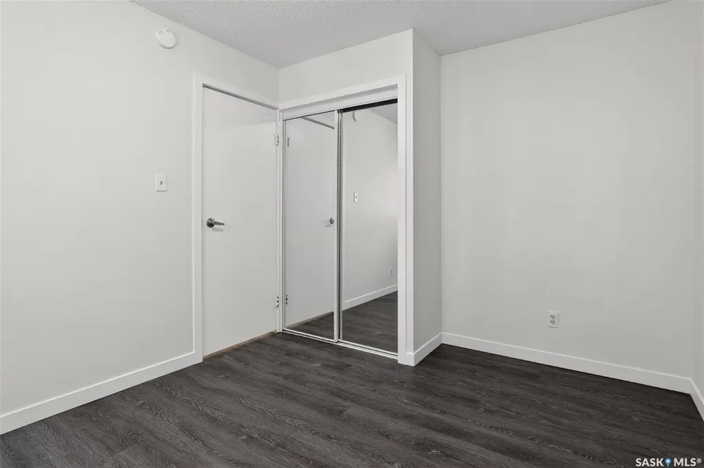 431 4th Avenue N Saskatoon SK S7K 2M4