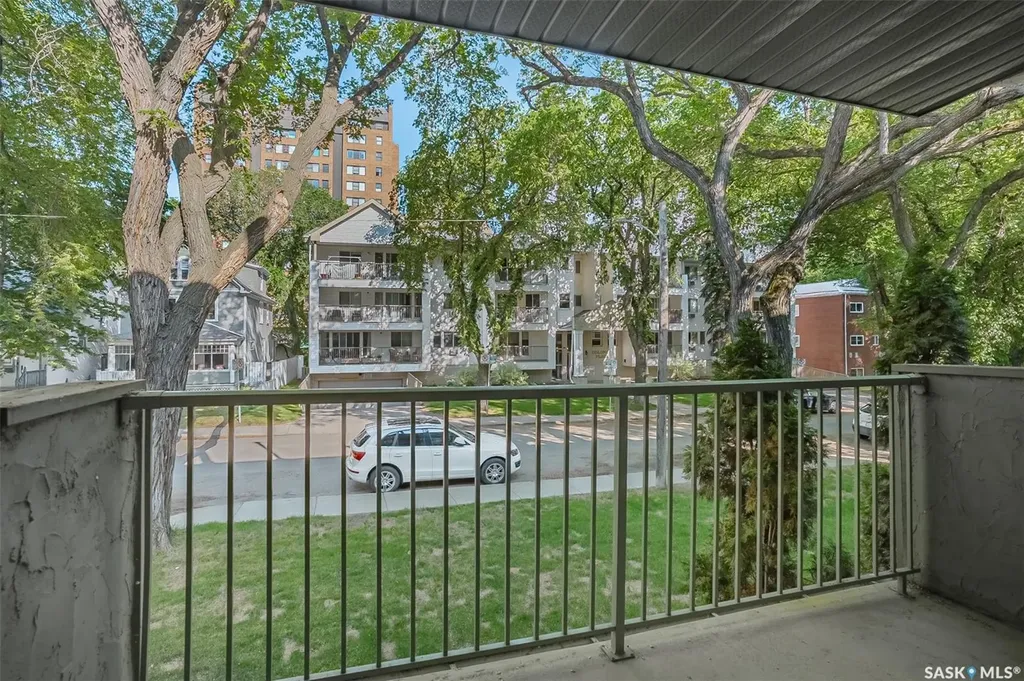431 4th Avenue N Saskatoon SK S7K 2M4