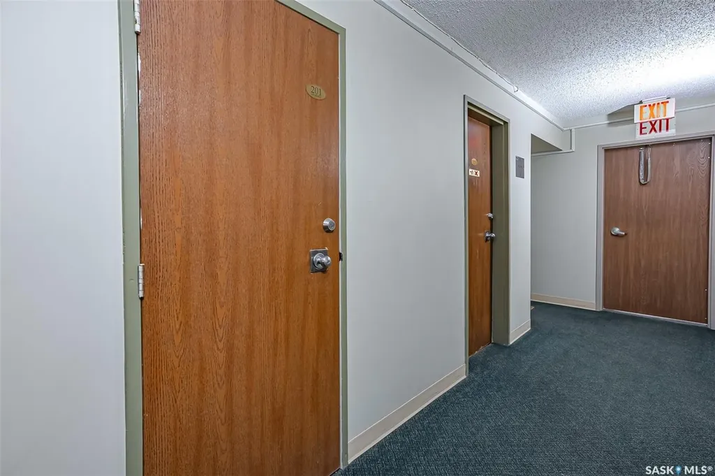 431 4th Avenue N Saskatoon SK S7K 2M4
