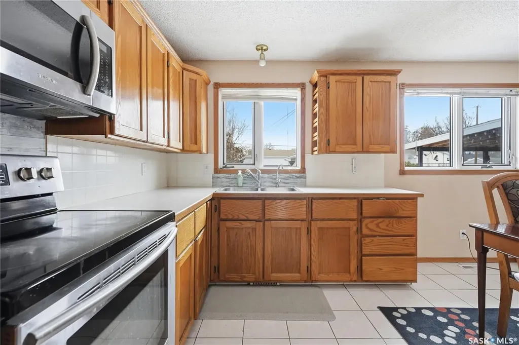 200 Halifax Street Regina SK S4R 1S4