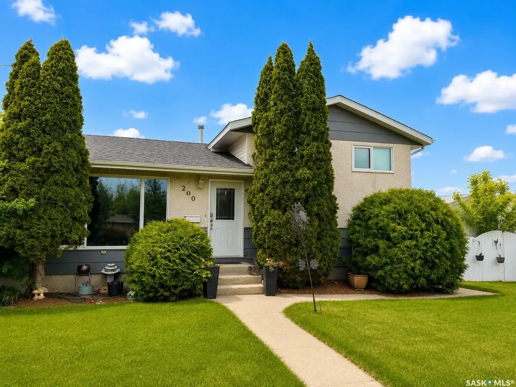 200 Halifax Street Regina SK S4R 1S4