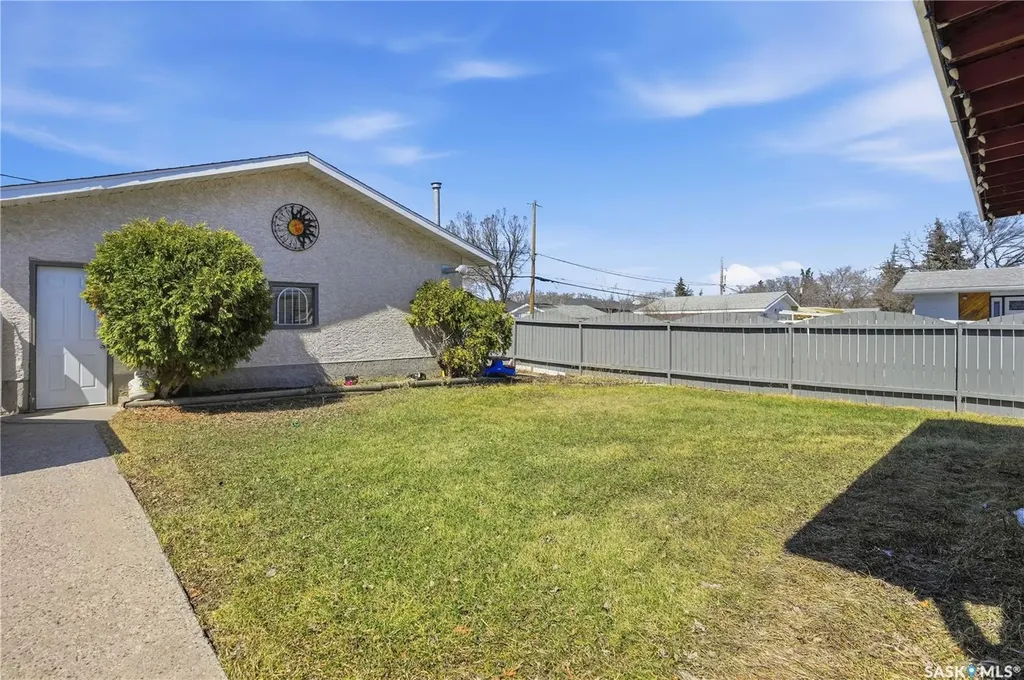 200 Halifax Street Regina SK S4R 1S4