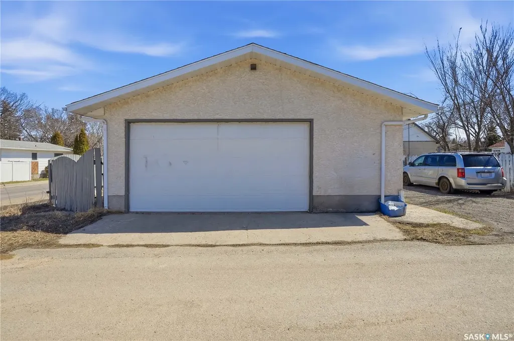 200 Halifax Street Regina SK S4R 1S4