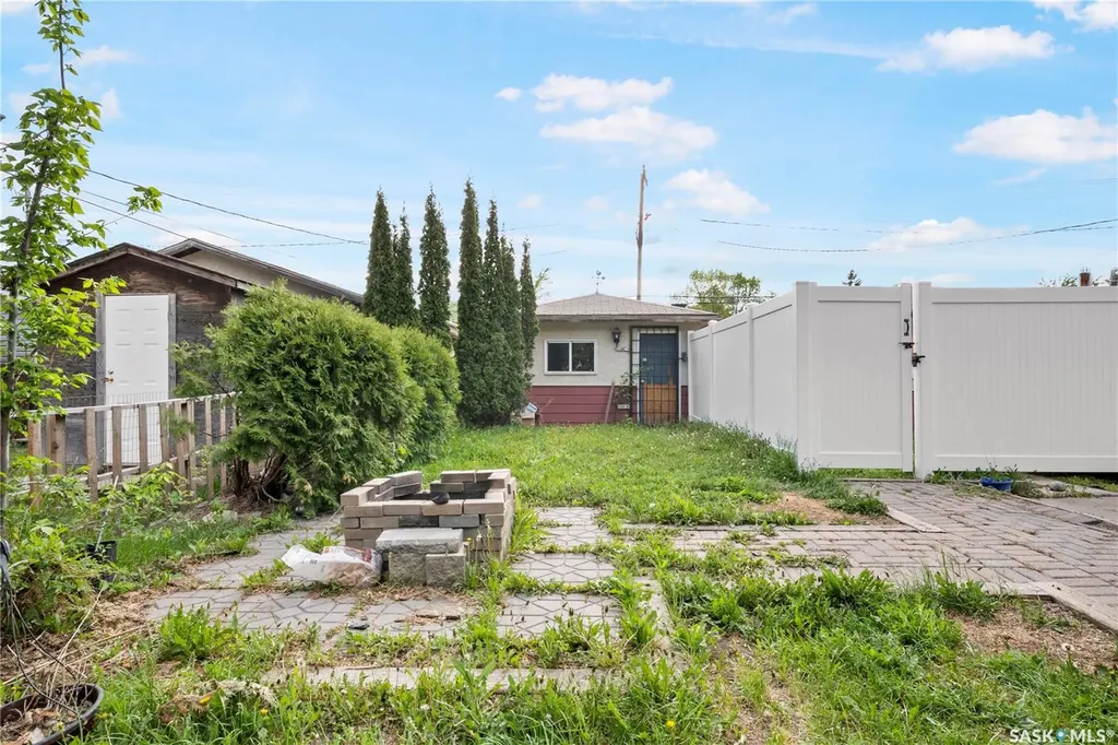 428 Scarth Street Regina SK S4R 2C5