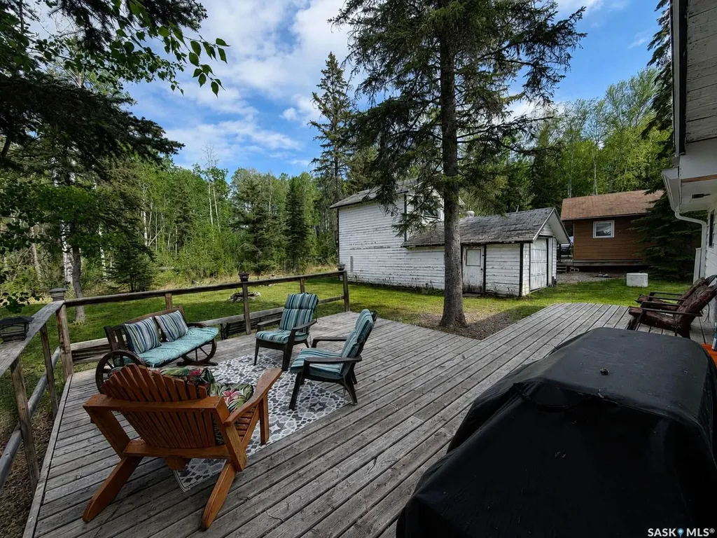 14 Chamberlain Crescent Candle Lake SK S0J 3E0