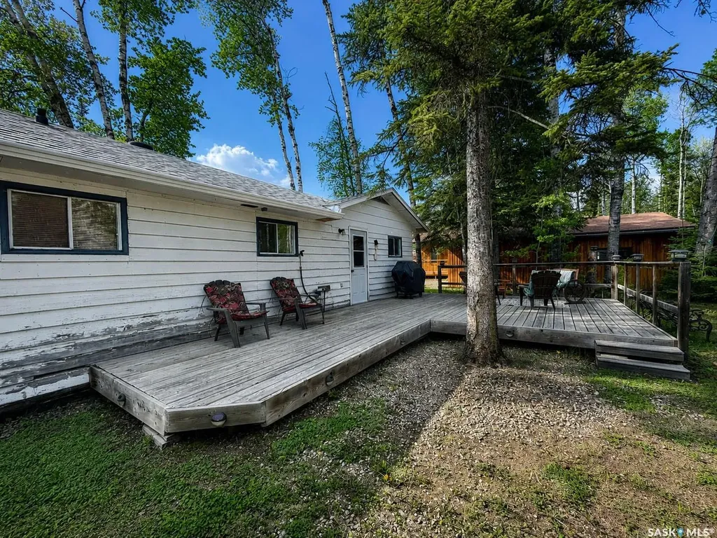 14 Chamberlain Crescent Candle Lake SK S0J 3E0