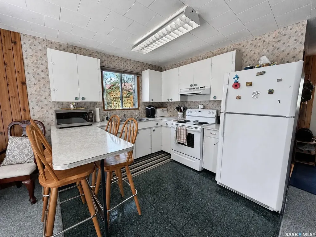 14 Chamberlain Crescent Candle Lake SK S0J 3E0