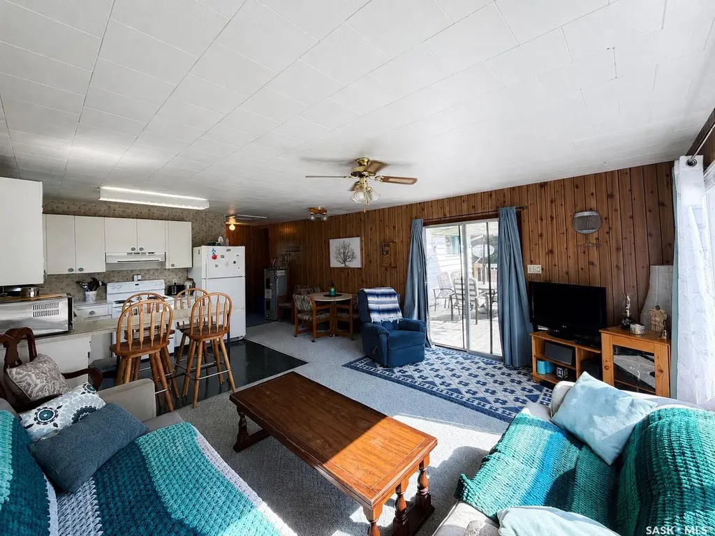 14 Chamberlain Crescent Candle Lake SK S0J 3E0