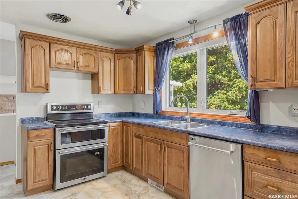 26 Harrington Place Saskatoon SK S7H 3Y5