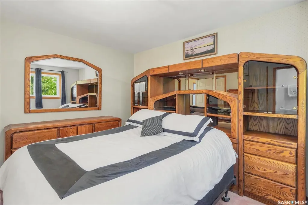 26 Harrington Place Saskatoon SK S7H 3Y5