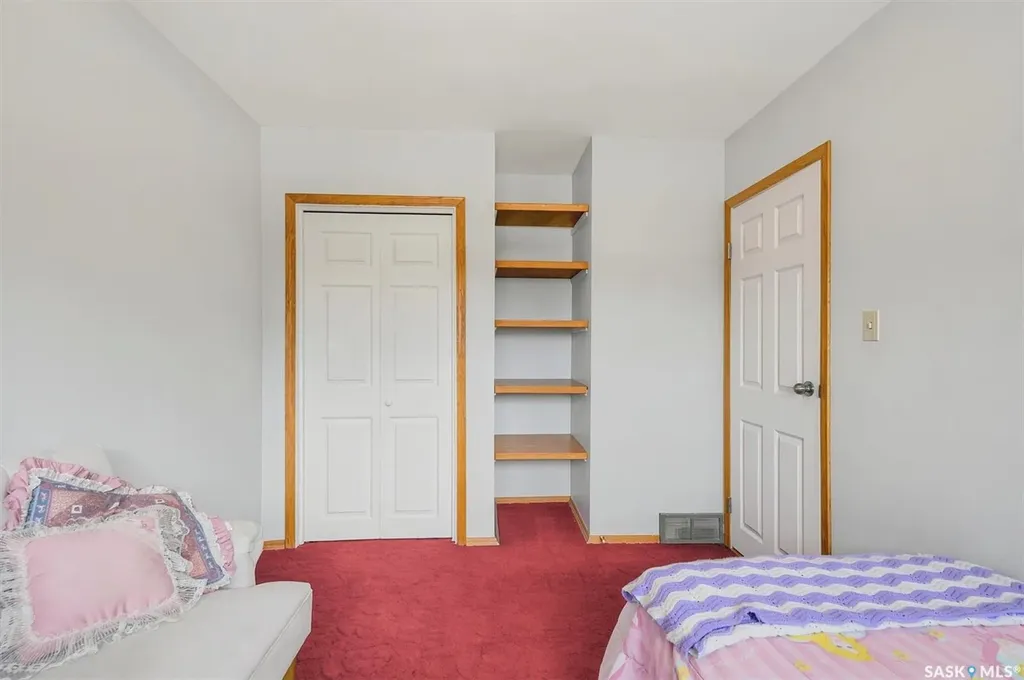 26 Harrington Place Saskatoon SK S7H 3Y5