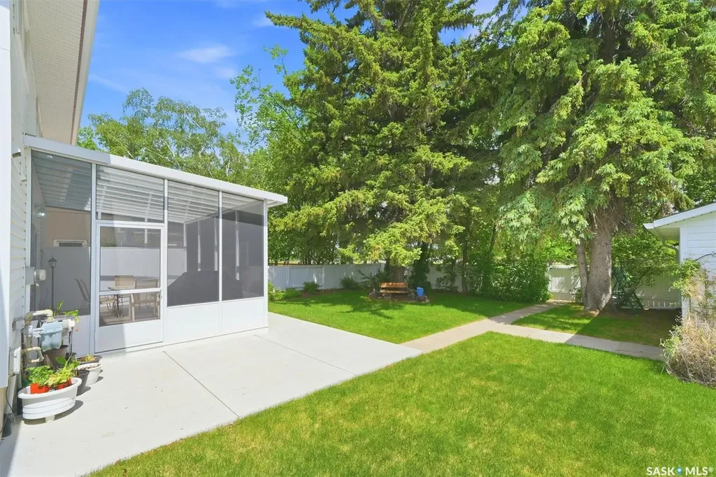 26 Harrington Place Saskatoon SK S7H 3Y5