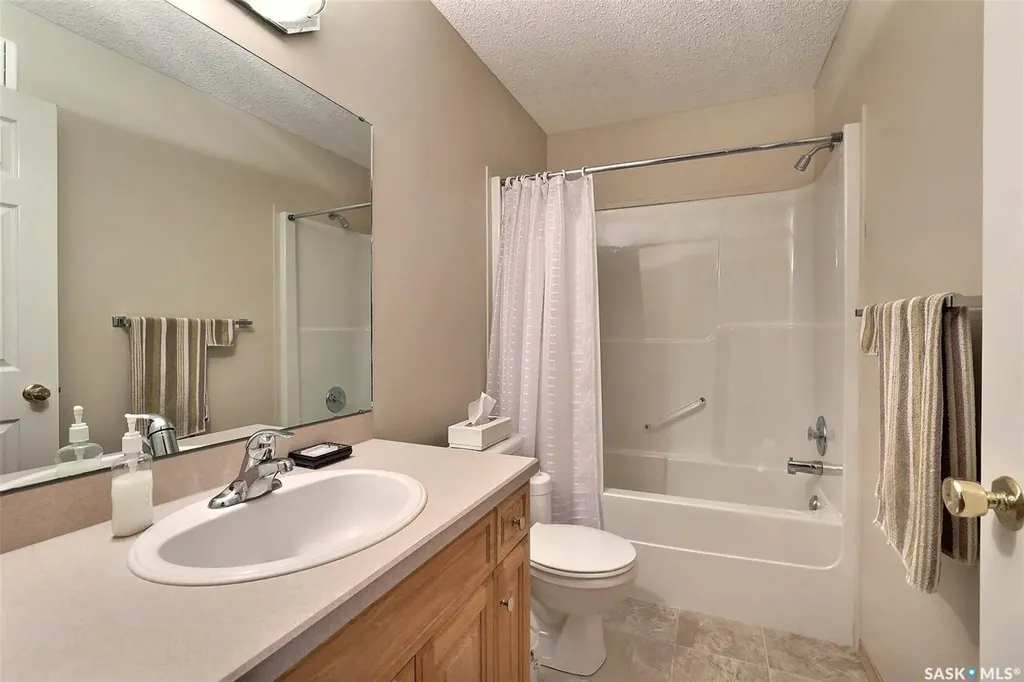 2930 Arens Road E Regina SK S4V 1N8