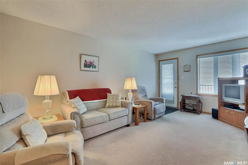 2930 Arens Road E Regina SK S4V 1N8