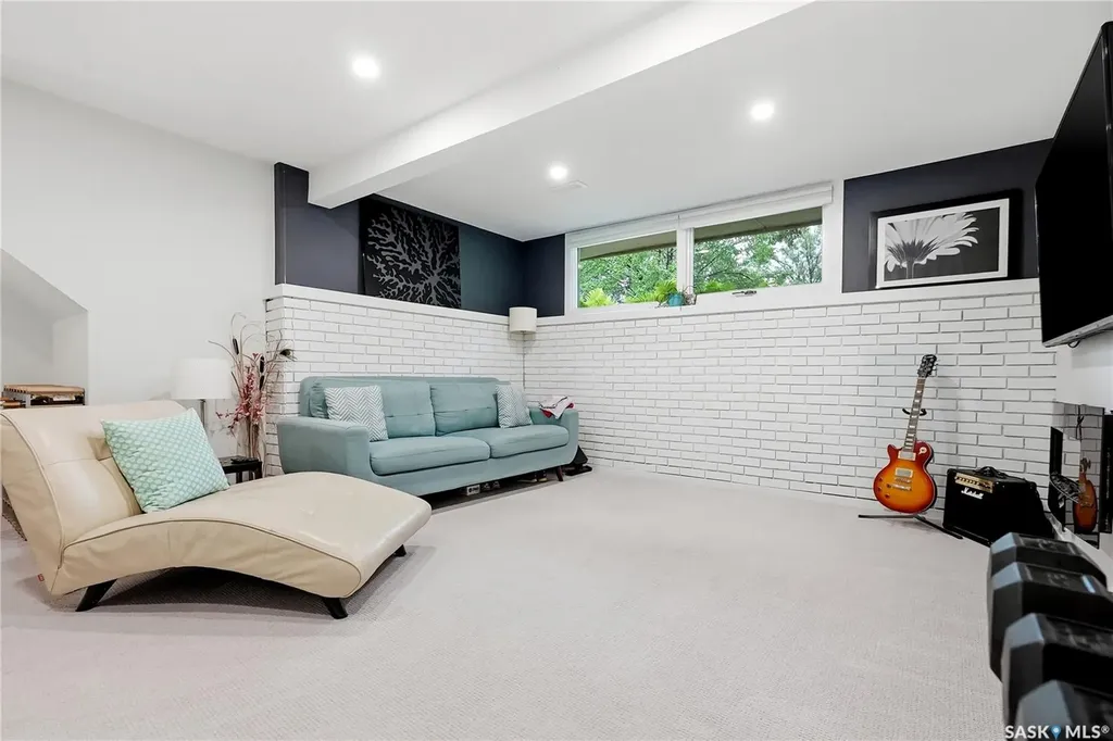 120 Rupert Place Saskatoon SK S7K 1B3
