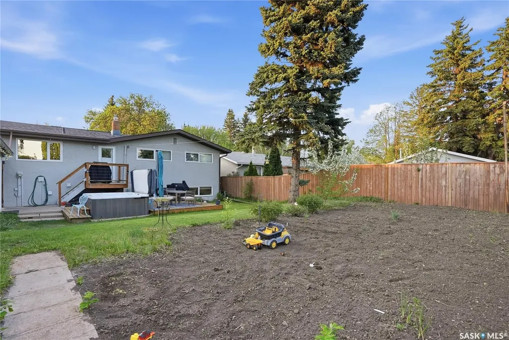 120 Rupert Place Saskatoon SK S7K 1B3