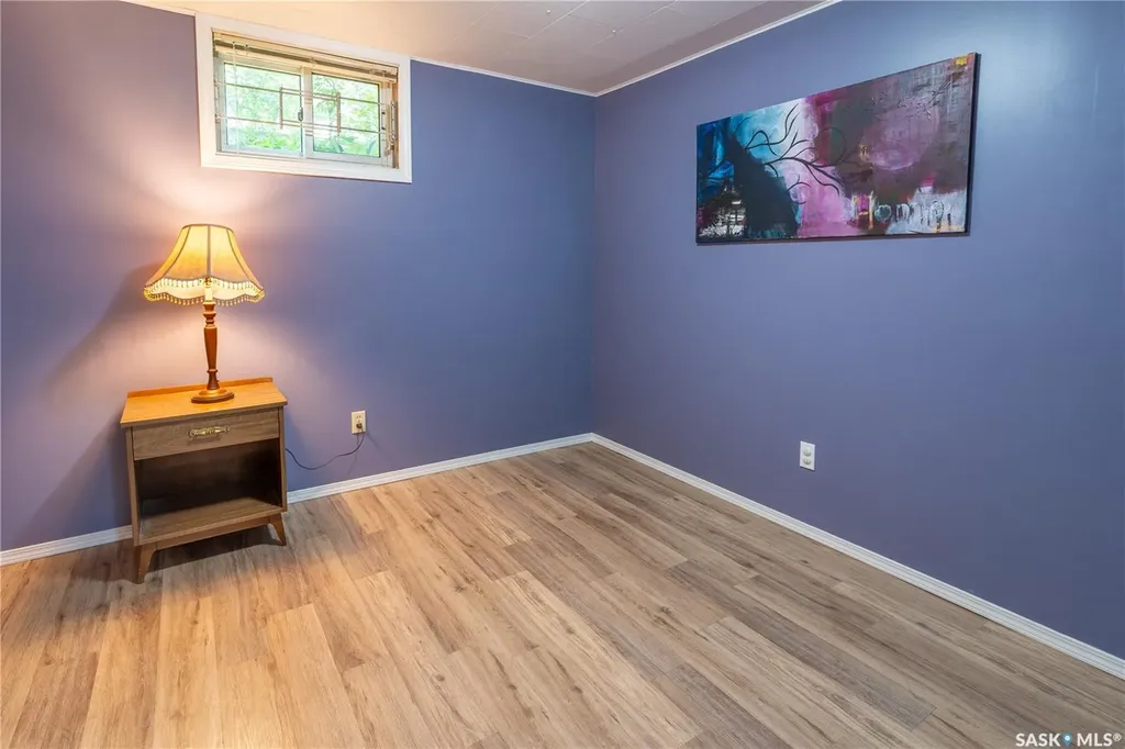 2112 York Avenue Saskatoon SK S7J 1H8