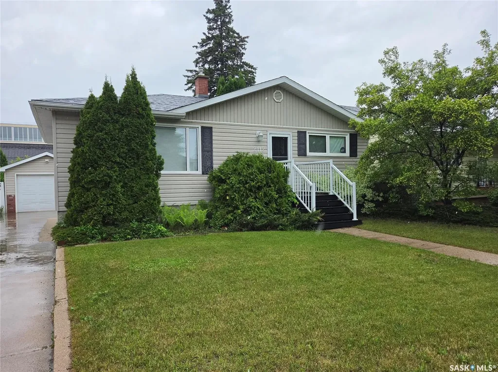 2112 York Avenue Saskatoon SK S7J 1H8