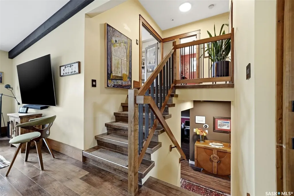 15 Parkwood Road Regina SK S4S 2Z8