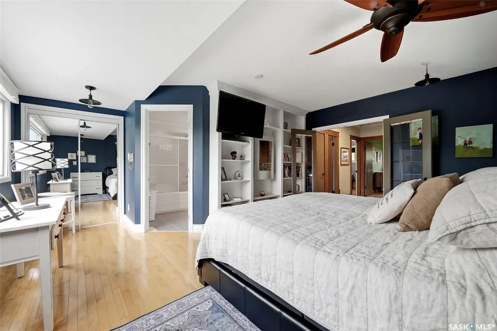 15 Parkwood Road Regina SK S4S 2Z8