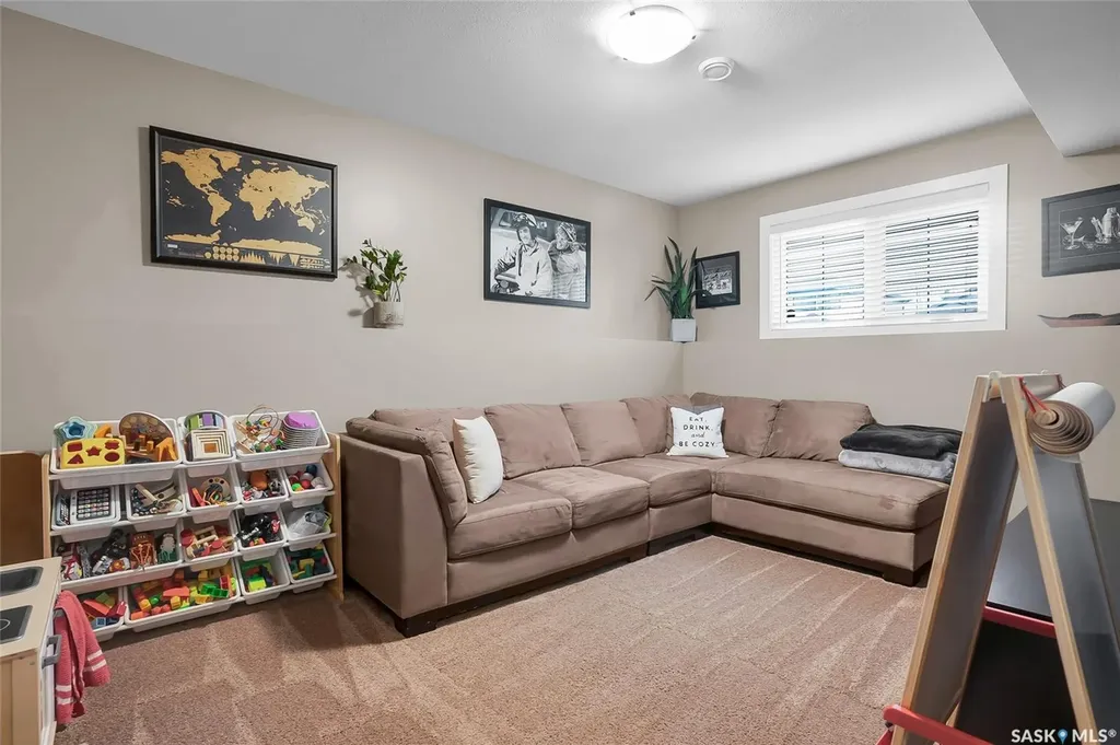 434 Langlois Way Saskatoon SK S7T 0S8