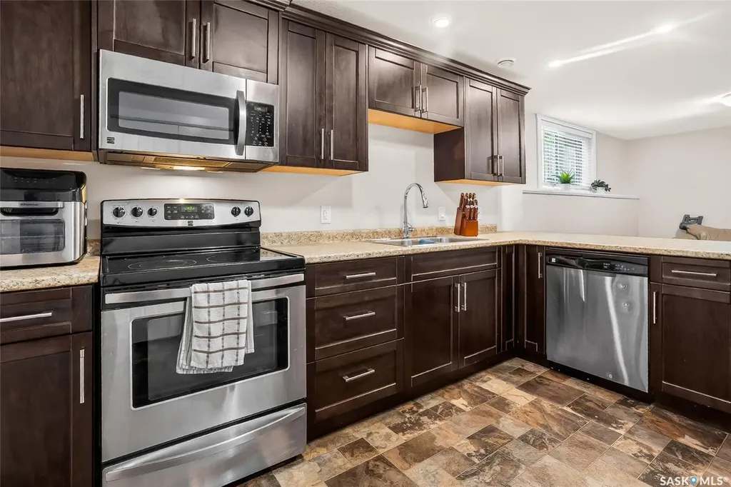 434 Langlois Way Saskatoon SK S7T 0S8