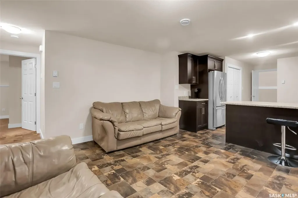 434 Langlois Way Saskatoon SK S7T 0S8