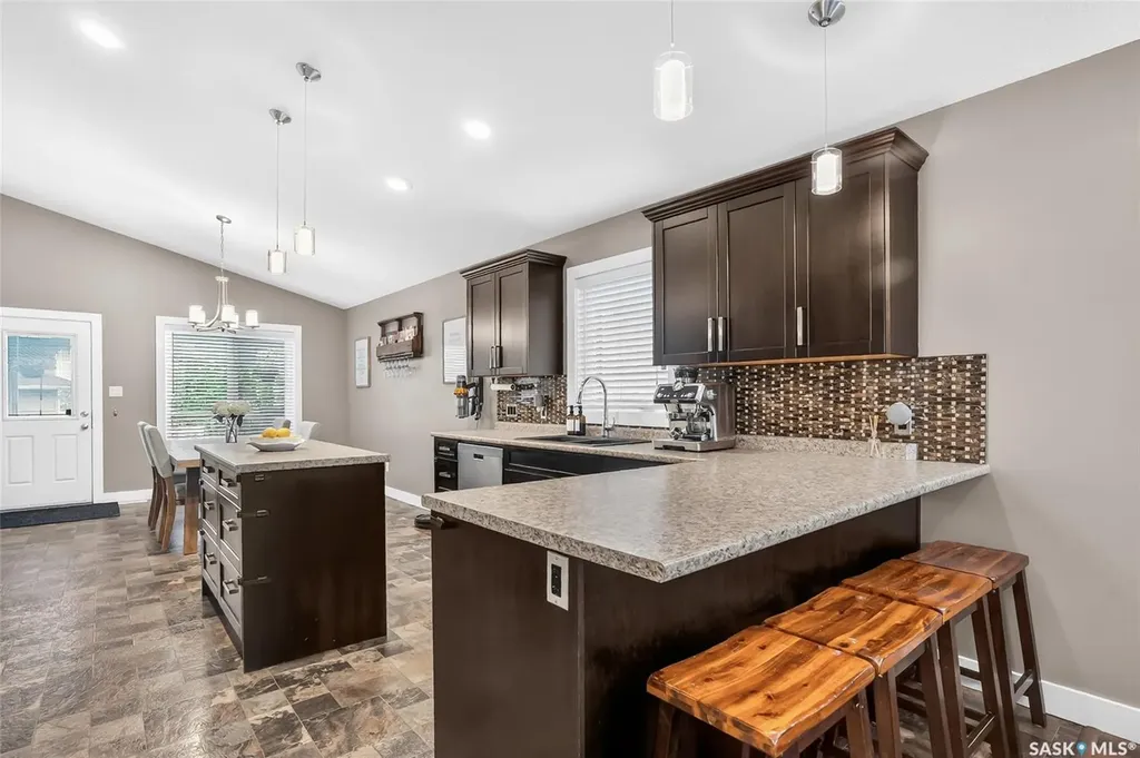 434 Langlois Way Saskatoon SK S7T 0S8