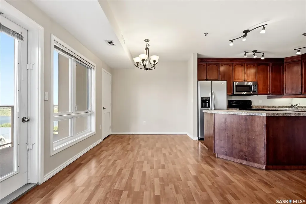 902 Spadina Crescent E Saskatoon SK S7K 0G8