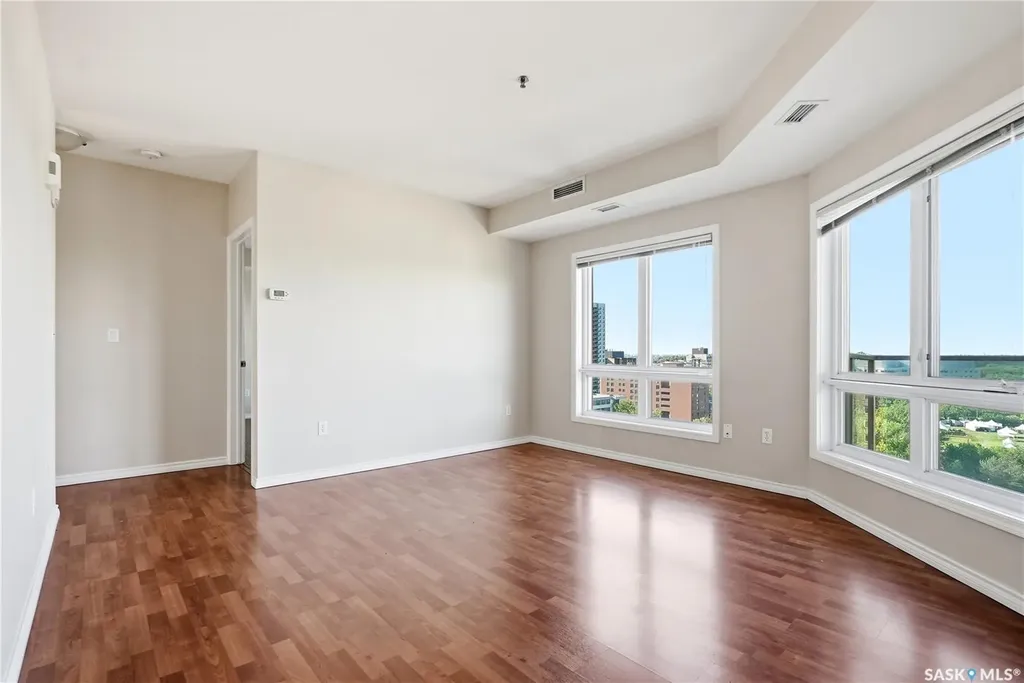 902 Spadina Crescent E Saskatoon SK S7K 0G8