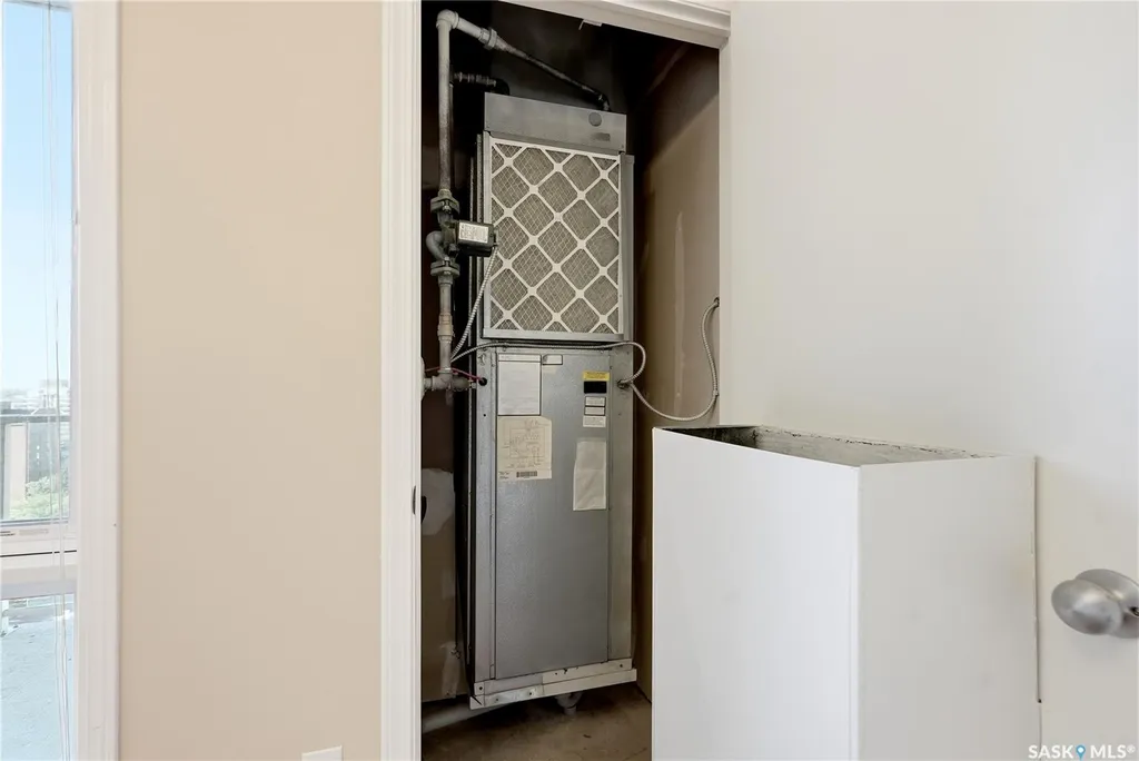 902 Spadina Crescent E Saskatoon SK S7K 0G8