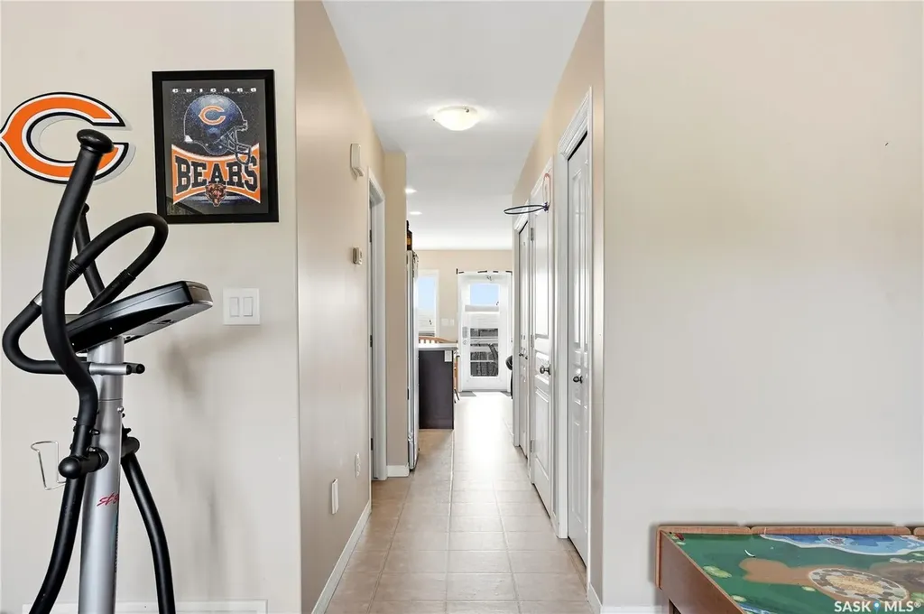 808 Glenview Cove Martensville SK S0K 0A2