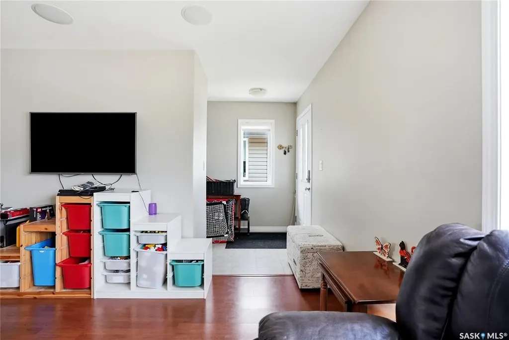808 Glenview Cove Martensville SK S0K 0A2