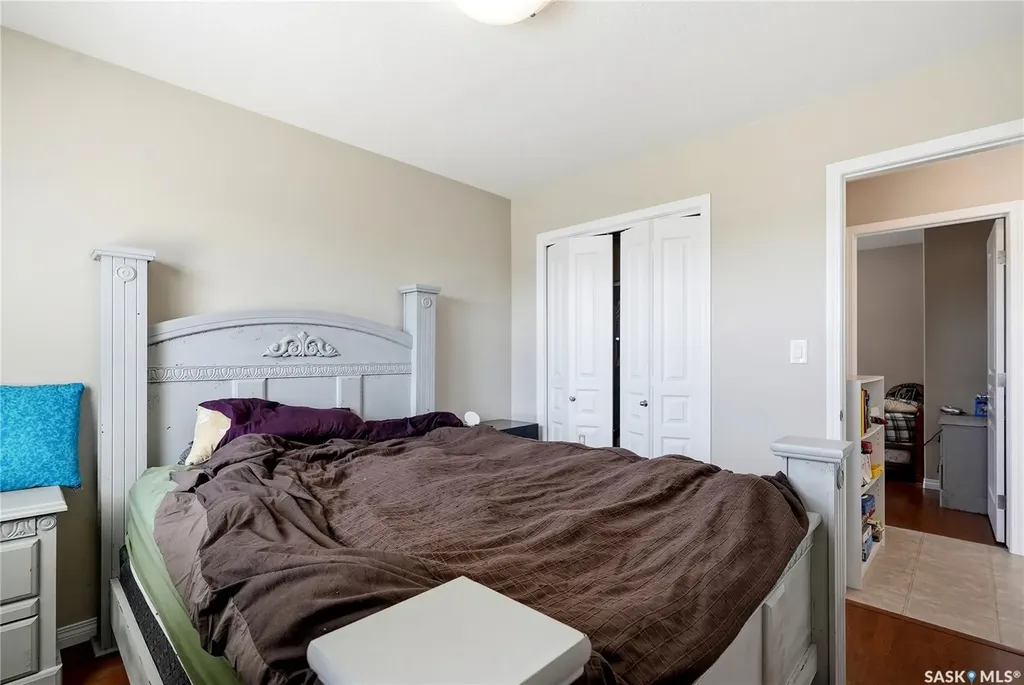 808 Glenview Cove Martensville SK S0K 0A2