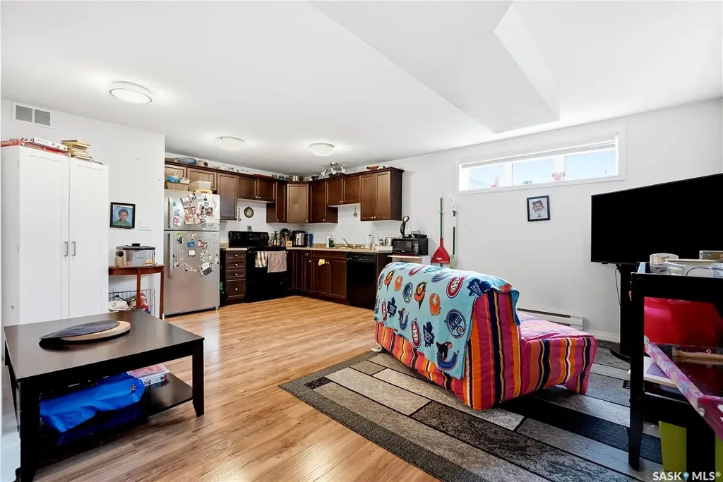 808 Glenview Cove Martensville SK S0K 0A2