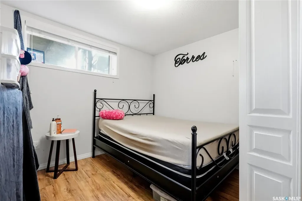 808 Glenview Cove Martensville SK S0K 0A2