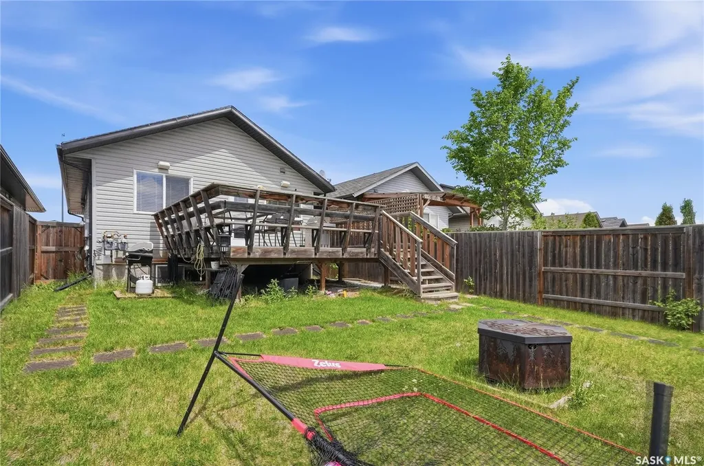 808 Glenview Cove Martensville SK S0K 0A2