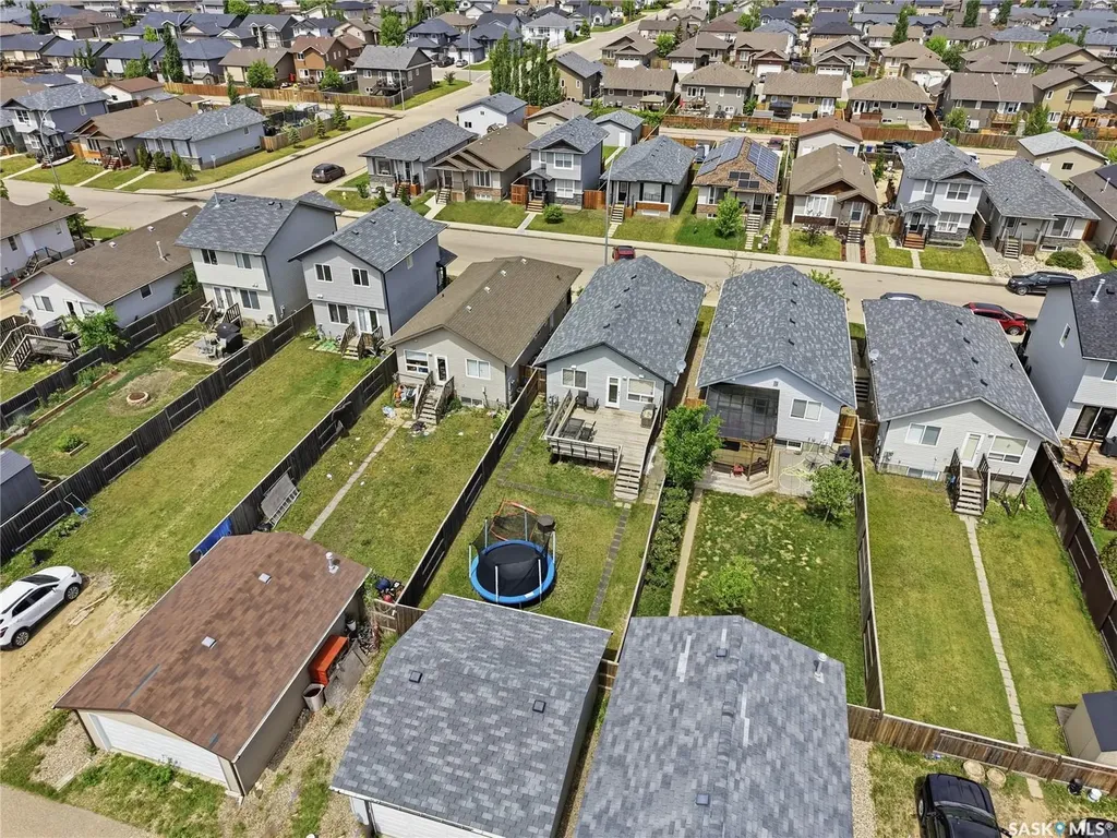 808 Glenview Cove Martensville SK S0K 0A2